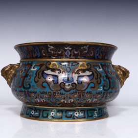 A piece of cloisonné old cloisonné enamel