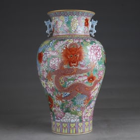 A Qing Qianlong enamel colorful kaleidoscope dragon pattern