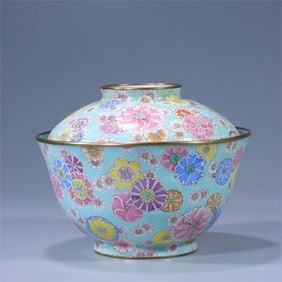 A Qing Dynasty copper tire enamel Qianlong year made of hundred flowers and non-landing pattern
