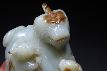 A jade unicorn beast of the Qing Dynasty study elegant artifacts