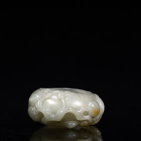 A piece of Hetian jade brush wash