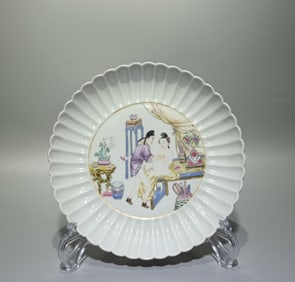 A Qing Yongzheng style, carmine red west chamber character story sunflower plate