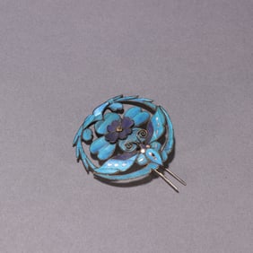 A Qing Dynasty silver-gilt emerald flower butterfly hairpin