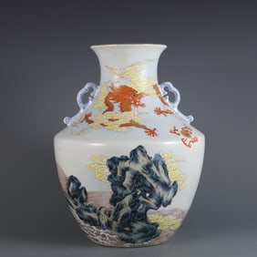 A pastel Fushan Shouhai cloud dragon pattern vase made in the Qing Yongzheng year