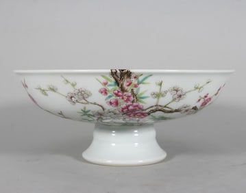 A piece of Qing Qianlong pastel flower H: foot plate
