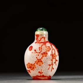 A glazed plum pattern snuff bottle