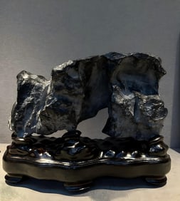 A Lingbi Shilongmen Grottoes study ornament