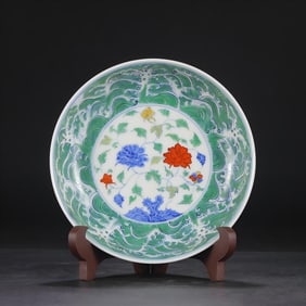 A Ming Dynasty Chenghua Doucai seawater flower dragon plate