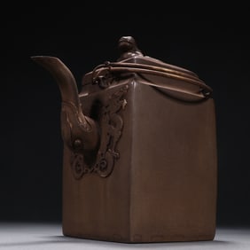 A Shao Youting purple sand beast twisted beam pot