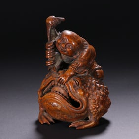 A Qing Dynasty Tianci bamboo carved bangs play golden toad ornament