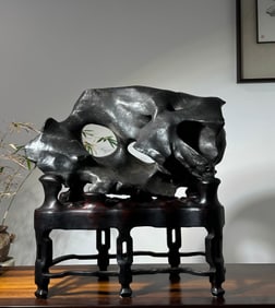 A Taihu Lake stone study ornament