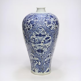 A Yuan blue and white double phoenix mandarin duck flower pattern Bafang plum bottle