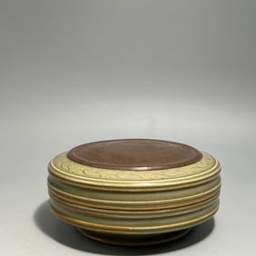 A Yaozhou kiln printing box from the Song Dynasty