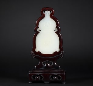A gourd insert from the Qing Dynasty