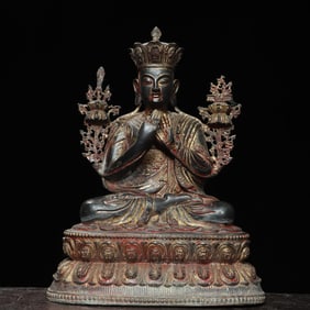A bronze gold statue of Tsongkhapa