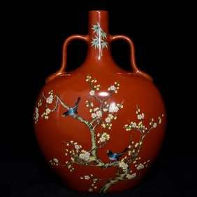 A Qing Qianlong alum red pastel flower and bird pattern flat bottle