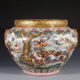 A piece of Qing Qianlong enamel lion head hundred horse picture carved dragon pattern side jar