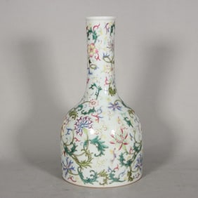 A piece of Qing Jiaqing pastel treasure flower rattle bell