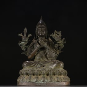 A bronze statue of Tsongkhapa