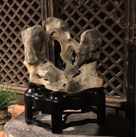 A Taihu Lake stone study ornament