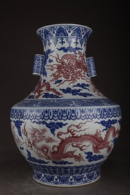 A blue and white glazed red cloud dragon picture amphora in the Qing Qianlong style