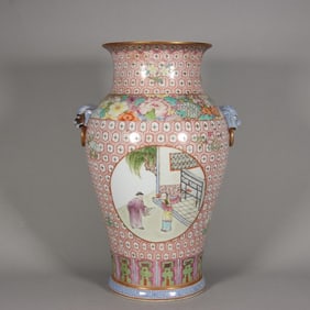 A piece of Qing Qianlong brocade brocade window pastel figure beast ear statue