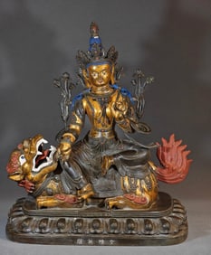 A sixth-grade Buddha tower with copper clay and gold Manjushri Bodhisattva