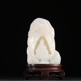 A Qing Dynasty Hetian Yushanzi figure ornament