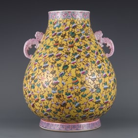 A piece of Qing Qianlong year yellow ground pastel melon butterfly continuous ruyi ear blessing is