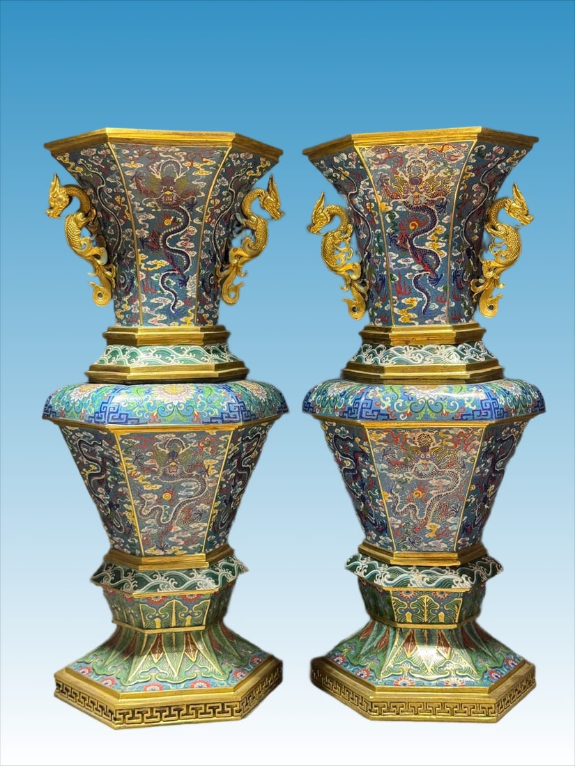 A Qing Dynasty cloisonné dragon pattern hexagonal bottle