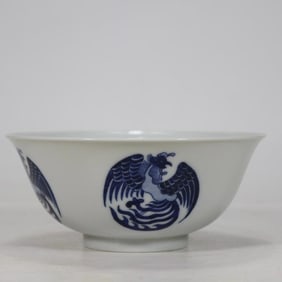 A blue and white tuan tuan pattern bowl made in the Qing Yongzheng year