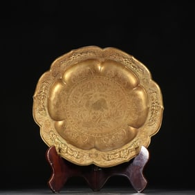 A Qing copper gilt floral deer pattern sunflower mouth plate