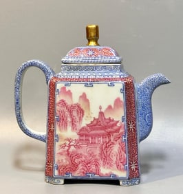 A piece of Qing Qianlong model enamel colored emerald pattern phoenix tail grass window carmine red