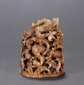 A Qing Dynasty Hetian jade carved dragon pattern furnace cauldron