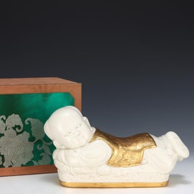 A Song Ding kiln gold carved children's pillow
