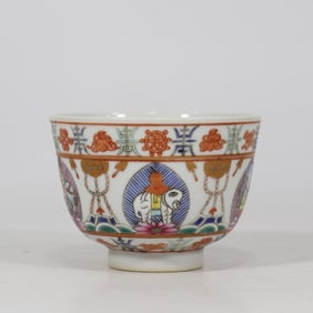 A clear pastel seven treasures and eight treasure cups