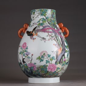 A piece of Qing Qianlong enamel color five benevolent picture amphora