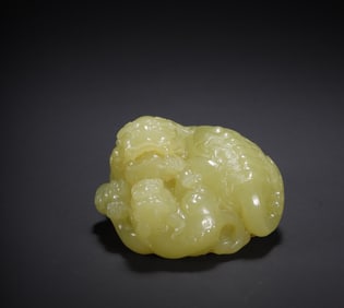 A piece of Hetian topaz Grand Master Shaoshi