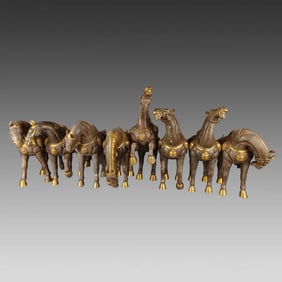 A set of copper gilt flower eight horses of the Qing Dynasty