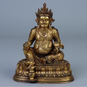 A bronze gilt statue of the God of Wealth in the Qing Dynasty