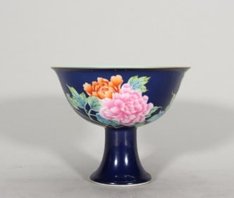 A Qing Qianlong enamel peony flower goblet
