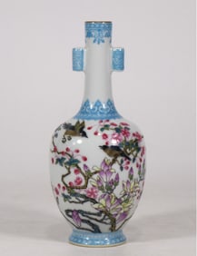 An amphora of enamel flowers and birds made in the Qing Yongzheng era