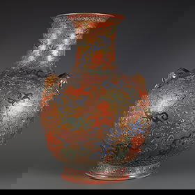 A piece of Qing Qianlong year gold background pastel hundred dragon pattern beast ears: Qing Qianlong year gold background pastel hundred dragon pattern beast ears SIZE: H:46cm BellyD:31cm MouthD:16.5cm (The Dimensions Of All Batches Are Manually Measured.If You Need More Detailed Inform