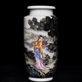 A Qing Yongzheng pastel Luo Fu mulberry picking picture lantern bottle
