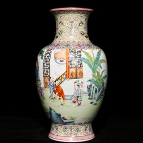 A piece of Qing Qianlong upper and lower green space pastel flowers Tongjing baby play picture