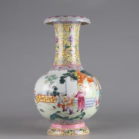 A Qing Qianlong pastel baby play picture withdrawal bottle