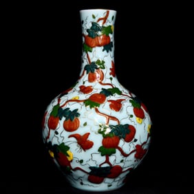 A Qing Qianlong bean celadon pastel gold-painted melon butterfly pattern celestial ball vase