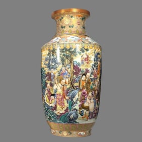 A picture of the Qing Qianlong enamel colored gold land ancient Yuexuan figure Arhat