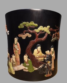 A rosewood treasure inlaid with the pen holder of "Xiangshan Nine Elders"