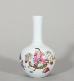 A Qing Qianlong pastel Coats Tu Tianqiu vase